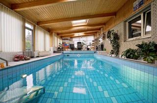 Haus kaufen in 29356 Bröckel, Wellness-Oase mit beheiztem Schwimmbad, Whirlpool, Sauna sowie viel Platz zum Wohnen und Arbeiten