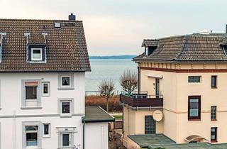 Mehrfamilienhaus kaufen in Friedrichstrasse 40, 24235 Laboe, Lage Lage Laboe, Mehrfamilienhaus nur ca. 60 m vom Strand entfernt.