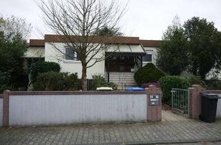 Haus mieten in 64546 Mörfelden-Walldorf, Bungalow mit großzügigem Garten und Doppelgarage zu vermieten