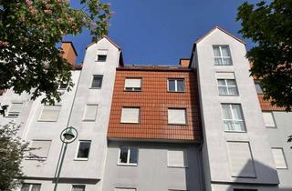 Wohnung kaufen in 65824 Schwalbach am Taunus, Helle, gepflegte 4-Zimmer-Wohnung mit Balkon und EBK in Schwalbach