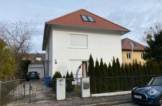 Haus mieten in Kuhfluchtstraße, 81379 Obersendling, Großzügiges Doppelhaushälfte mit schönem Garten - WG geignet