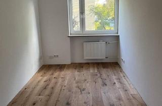 Wohnung kaufen in 82008 Unterhaching, Unterhaching - Bezugsfertig nach Sanierung 3 Zimmer Wohnung an der S3