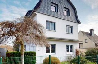 Mehrfamilienhaus kaufen in 42349 Wuppertal, Wuppertal - Mehrfamilienhaus mit 3 Wohneinheiten Garagenanbau, Stellplätzen u. Garten