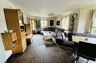 Wohnung kaufen in Am Heckenacker, 85652 Pliening, Stilvolle, gepflegte 4-Zimmer-Wohnung mit gehobener Ausstattung und EBK - provisionsfrei!