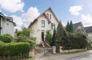 Villa kaufen in 22143 Rahlstedt, Zentral in Alt-Rahlstedt - Charmante Jugendstilvilla mit Potenzial