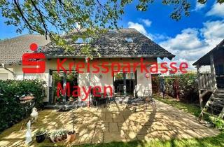 Einfamilienhaus kaufen in 56626 Andernach, Wunderschönes Einfamilienhaus (DHH) mit Garten und Carport