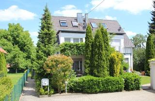 Haus mieten in Steinenbronner Straße 22, 71111 Waldenbuch, Duplex with beautiful garden - Doppelhaushälfte mit großen Garten in hervorragender Lage