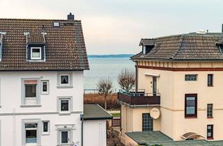 Anlageobjekt in 24235 Laboe, Laboe begehrte Lage, Mehrfamilienhaus frei Lieferbar. 2.Reihe. Neubau möglich gemäß neuem B-Plan