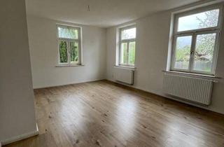 Wohnung mieten in Johann-Sebastian-Bach-Str. 13, 08233 Treuen, Geräumige 4-Raumwohnung im Erdgeschoss in ruhiger zentraler Lage