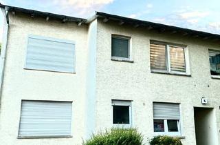 Wohnung kaufen in 63457 Hanau, Hanau - 3 Zimmer Wohnung mit Balkon und Stellplatz ! Provisionsfrei