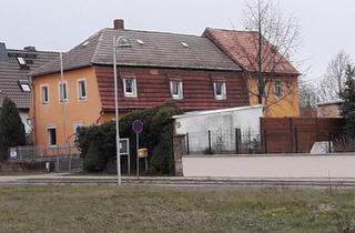Haus kaufen in 01594 Stauchitz, Stauchitz - Geräumige, renovierungsbedürftige Immobilie, Investitionsprojekt