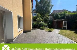 Wohnung kaufen in 45239 Werden, Exklusive Erdgeschosswohnung mit Terrasse und Garten im beliebten Stadtteil Essen-Werden