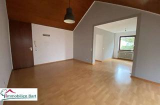 Wohnung kaufen in 66740 Saarlouis, Saarlouis-DIREKT:Gemütliche Dachgeschosswohnung mit Garage in begehrter Lage!