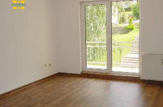 Wohnung mieten in Lindenring 37, 08315 Bernsbach, Tolle Familienwohnung mit 3 Zimmern, Balkon und Stellplatz in Bernsbach!