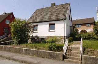 Einfamilienhaus kaufen in 59821 Arnsberg, Sanierungsbedürftiges Einfamilienhaus in gefragter Lage