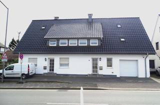 Haus kaufen in 32584 Löhne, Saniertes 2-Familienhaus mit ausgebautem Spitzboden in Löhne-Gohfeld