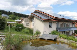Haus kaufen in 94252 Bayerisch Eisenstein, Komfortables Landhaus mit 7 Whg., Ferienhütte, PV 29,26 kWp und vielen Extras