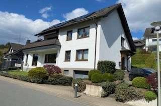 Haus kaufen in Zum Hohenstein, 59889 Eslohe (Sauerland), ***Einziehen und wohlfühlen - großes Ein-/Zweifamilienhaus in Eslohe-Kückelheim***