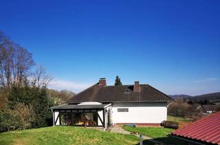 Haus kaufen in 33014 Bad Driburg, Eigenheim in Alleinlage mit Platz für Hund und mehr