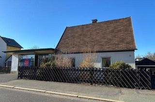 Einfamilienhaus kaufen in 95100 Selb, Einfamilienhaus mit großem Potenzial: Wohnen & Arbeiten auf ca. 108 m² Wohnfläche und ca. 128 m² Gewerbefläche in ruhiger Lage in Selb - Grundstück 626 m²