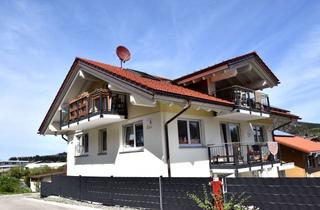 Haus kaufen in 87534 Oberstaufen, Neuwertiges Zweifamilienhaus, Garage und 3 Stellplätze in ruhiger Lage von Oberstaufen zu verkaufen