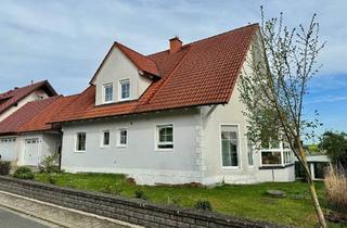 Haus kaufen in 96132 Schlüsselfeld, Großes EFH mit Garage und Carport in Schlüsselfeld-Thüngfeld...Viel Raum für Ihre Familie
