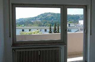 Wohnung kaufen in 61231 Bad Nauheim, Bad Nauheim - Zentral gelegene 1-Zimmer-Wohnung, Panoramablick, Tiefgarage