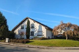 Haus kaufen in 72441 Bodelshausen, Bodelshausen - Gr. Haus mit 3 WE für vielfältige Nutzung in72411 Bodelshausen