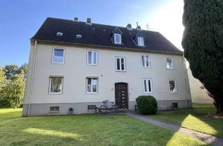 Wohnung kaufen in Marienwerder Straße 11, 26388 Fedderwardergroden, Gemütliche, teilsanierte Altbauwohnung in ruhiger Siedlung