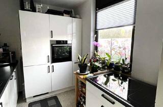 Wohnung kaufen in 45277 Überruhr-Hinsel, Gepflegte, gut vermietete 2-Raum-ETW mit Balkon im beliebten Essen-Überruhr-Hinsel