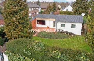 Haus kaufen in 50374 Erftstadt, Freistehender Architekten-Bungalow mit großem Garten