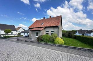 Einfamilienhaus kaufen in Kurze Breite 19, 31812 Bad Pyrmont, Zur Selbstverwirklichung: Sanierungsbedürftiges Einfamilienhaus mit Traumgrundstück