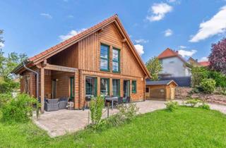 Haus kaufen in 96178 Pommersfelden, Jetzt Ihr Traumhaus kaufen! Helles großzügiges Holz-EFH in ruhiger Wohnlage in Sambach-Pommersfelden