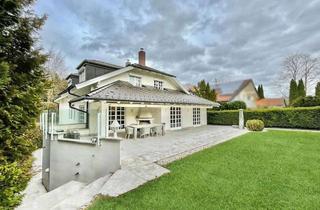 Villa kaufen in 82064 Straßlach-Dingharting, Luxuriöse Familienvilla mit Einliegerwohnung in Bestlage von Straßlach