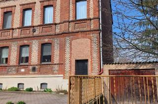 Haus kaufen in 07381 Pößneck, Eigennutzung oder Vermietung - Ihr Haus mit Ausbaupotential in Pößneck!