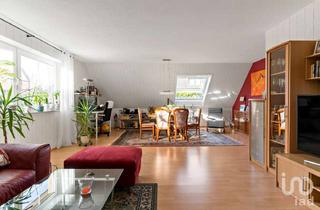 Haus kaufen in 30880 Laatzen, Zeitloses Zweifamilienhaus mit viel Platz für zwei Familien in ruhiger Lage in Laatzen