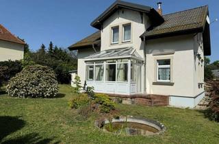 Villa kaufen in 01445 Radebeul, Liebhaberobjekt! Sanierungsbedürftige EFH-Villa mit großem Grundstück oberhalb von Radebeul-Ost
