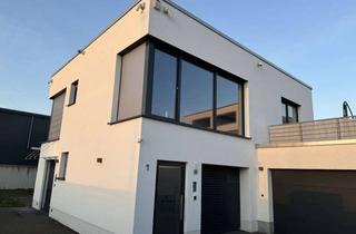Gewerbeimmobilie kaufen in 65779 Kelkheim, Kelkheim - Wohnen, Werkstatt und Büro unter einem Dach - Firmengebäude mit Betriebswohnung