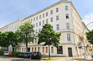 Wohnung kaufen in 10559 Tiergarten (Tiergarten), Schöne Altbau-Wohnung mit zwei separaten Zimmern. Im hellen 4. OG des Vorderhauses