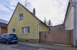 Einfamilienhaus kaufen in 65474 Bischofsheim, Bischofsheim - Bieterverfahren! Kleines Einfamilienhaus, anbauen, oder komplett neu bauen. Hier ist vieles möglich!