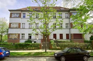 Wohnung kaufen in 12247 Lankwitz (Steglitz), Familienfreundliche 3,5 Zimmer Altbauwohnung mit Blick ins Grüne, von Privat