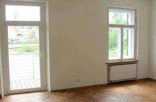 Wohnung mieten in 93133 Burglengenfeld, Großzügiges Wohnen mit Nostalgie, in idyllischer, zentrumsnaher Lage: 4ZKB + Balkon, hell, mit EBK!