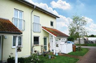 Haus kaufen in 06217 Merseburg, Reihenendhaus in schöner Wohnsiedlung in Merseburg zur Eigennutzung oder Kapitalanlage