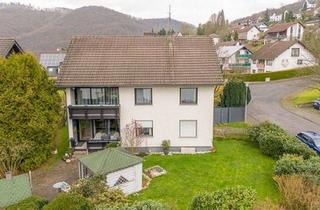 Mehrfamilienhaus kaufen in 53547 Roßbach, Mehrfamilienhaus - 3 Wohnungen - 3 Garagen - Garten - gute Lage von Roßbach-Wied!