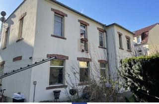 Haus kaufen in 01796 Pirna, Pirna - Ausbaufähiges Hinterhaus mit Gartenanteil in Pirna!