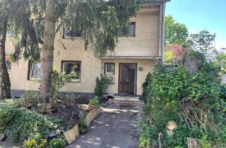 Haus kaufen in Paderborner Straße, 51109 Merheim, Doppelhaus in ruhiger Gegend für Handwerker