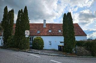 Haus kaufen in 86165 Augsburg, Augsburg - EinZweifamilienhaus in Derching bei Friedberg