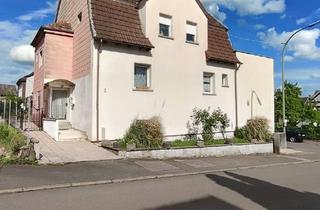 Mehrfamilienhaus kaufen in 66280 Sulzbach, Sulzbach/Saar - Mehrfamilienhaus mit 3 Wohneinheiten und Garage