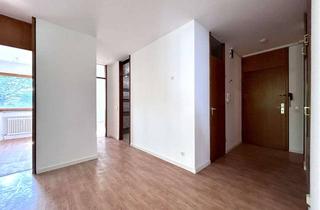 Wohnung kaufen in 73776 Altbach, Modernisierte 3,5-Zimmer Wohnung mit Balkon und Garage
