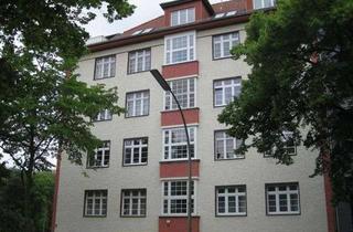 Lofts mieten in Teltower Straße 20, 13597 Spandau (Spandau), Dachgeschosswohnung mit loftartigem Wohnraum und Büro
